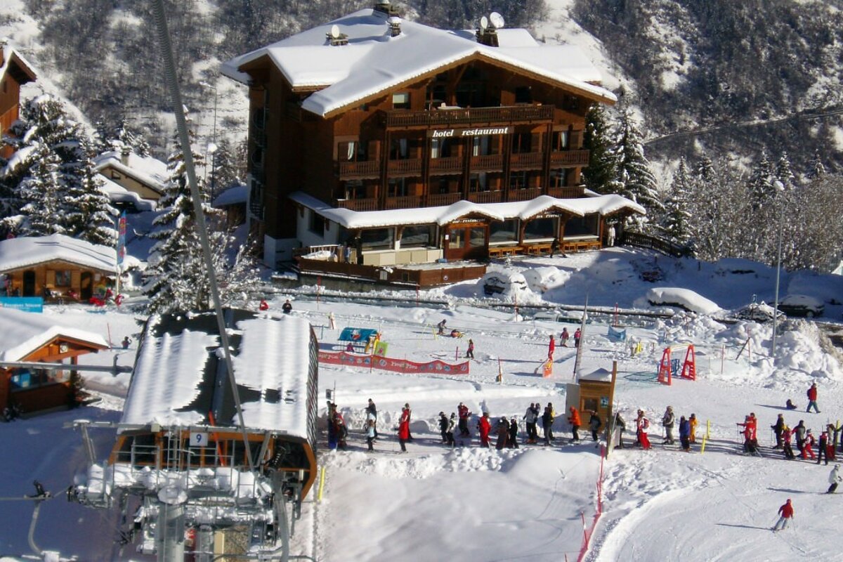 Les Flocons Hotel, Courchevel Village exterior