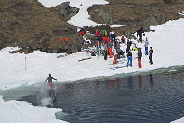 skiing on water