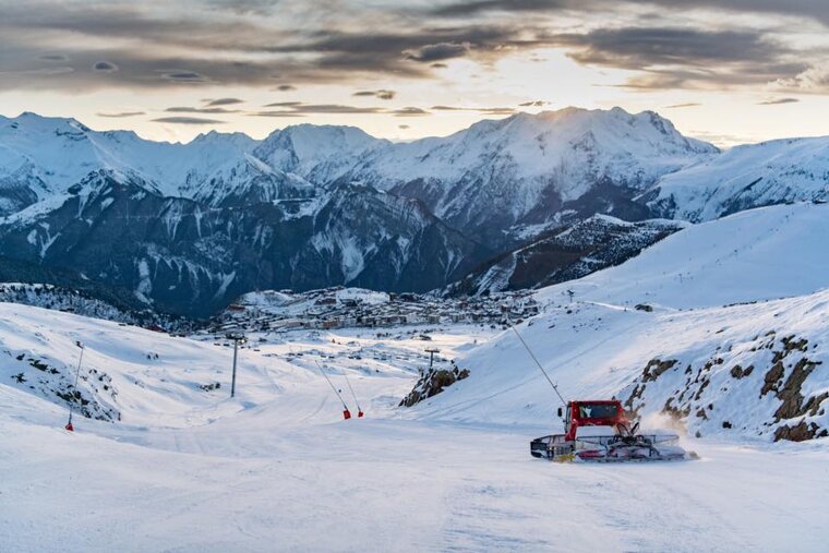Alpe d'Huez in December 2019 - What weather to expect & what to do