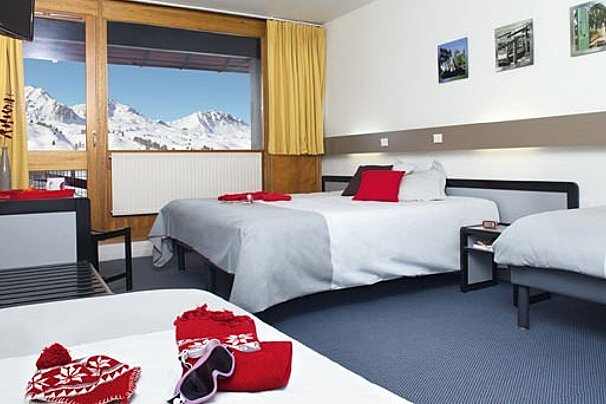 L'Oree des Pistes Hotel, Les Deux Alpes family room
