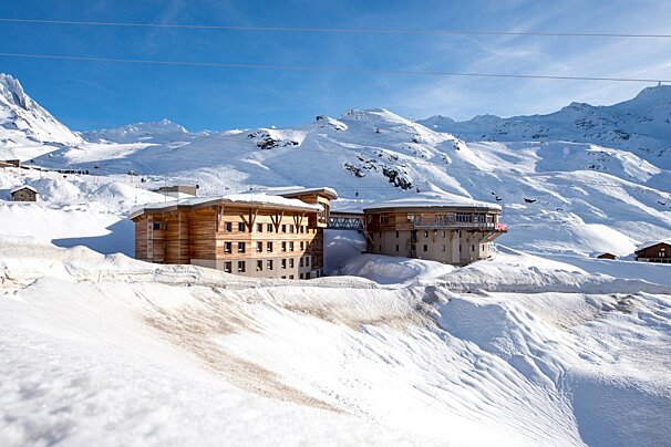 UCPA Holiday Centre, Val Thorens  exterior