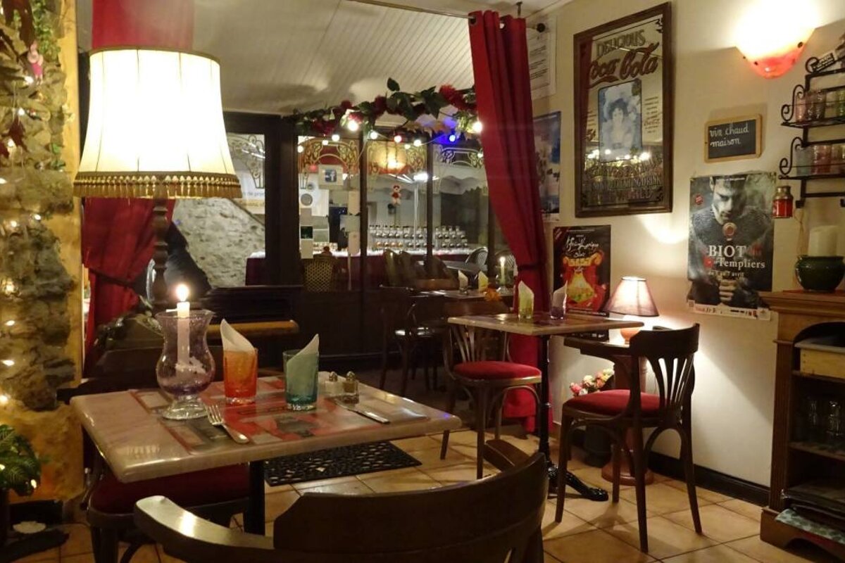 Creperie du Vieux Village Restaurant, Biot interior
