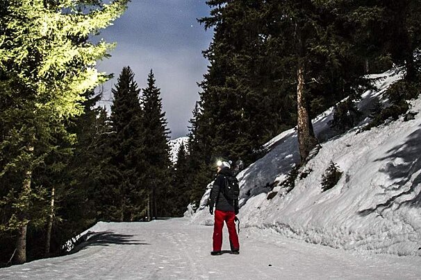 Night snowshoe trek, Verbier - Centre