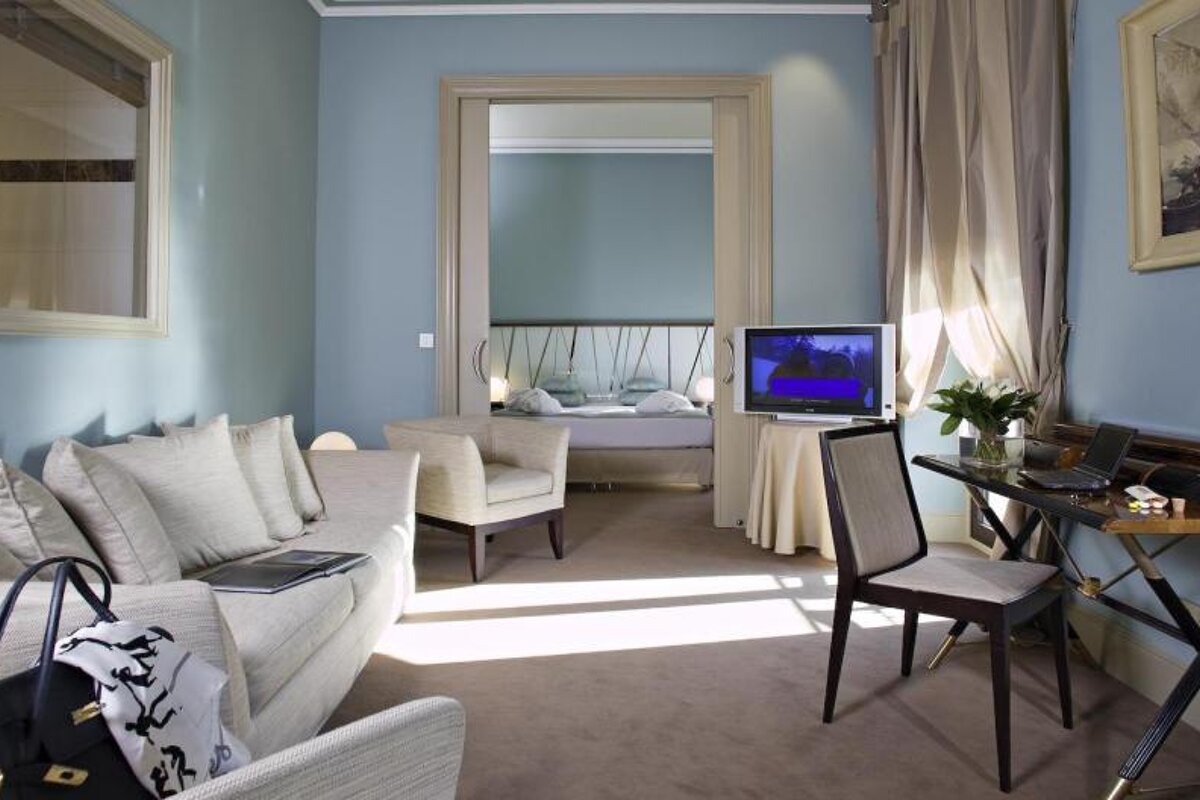 a picture of a hotel suite at Westminster Hotel, Nice