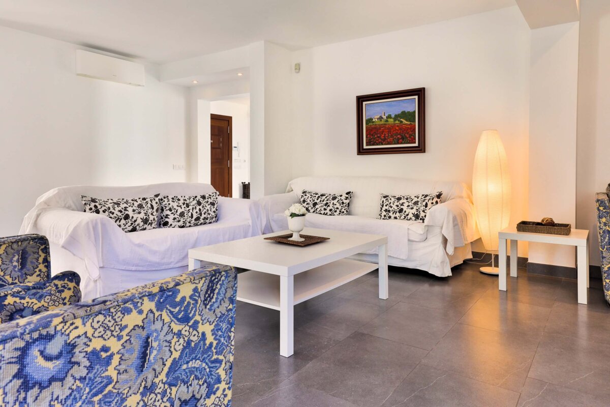 A living room with two couches and a coffee table