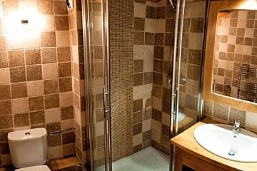 Arabette Chalet, Tignes - Les Brevieres shower room