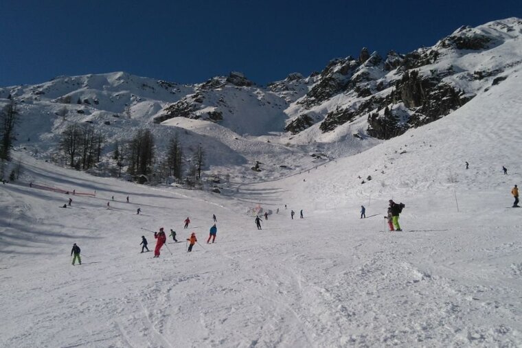 Skiers at Brevent ski area in Chamonix