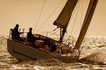Dufour 350 GL 10.2m Sailing Yacht, Palma de Mallorca exterior