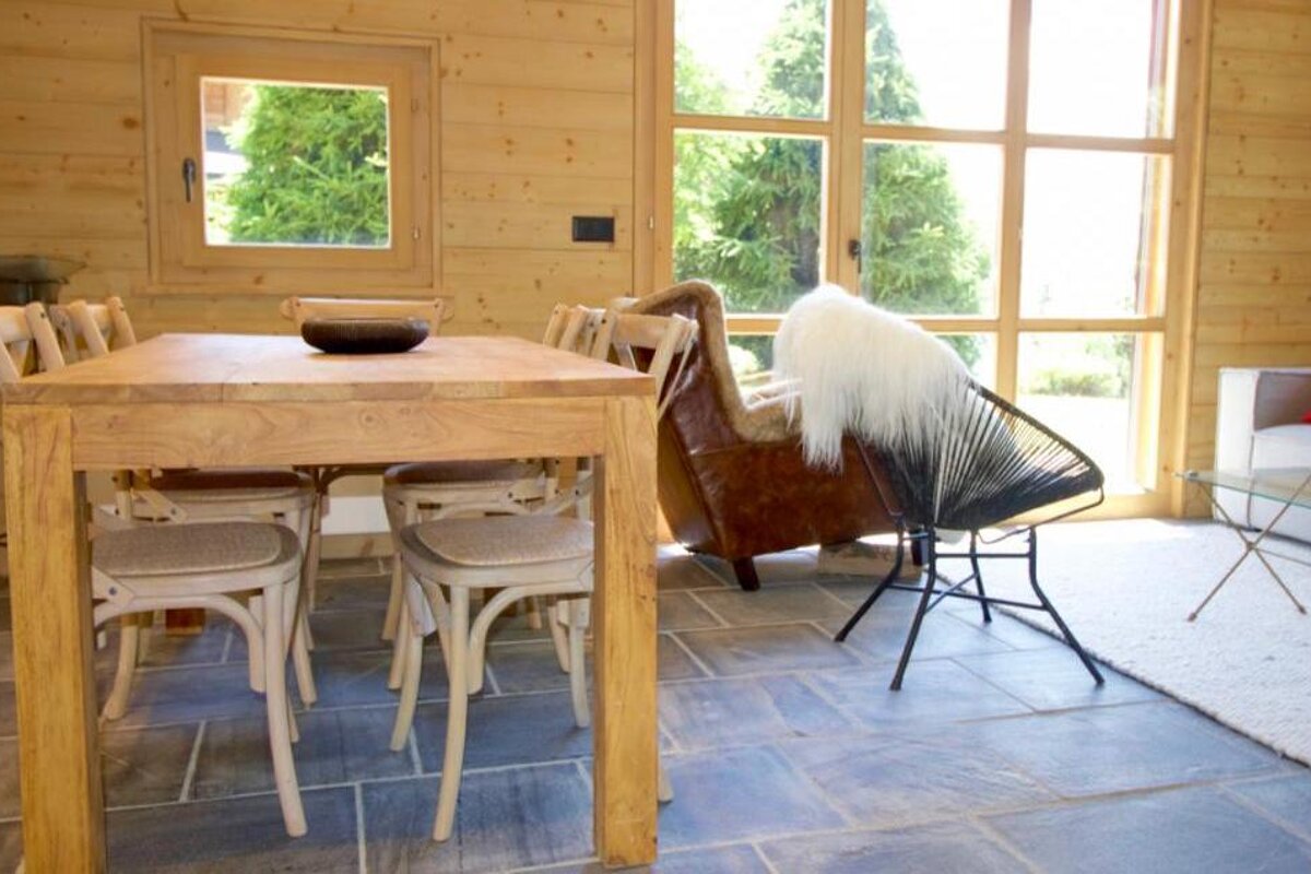 Heron Rez Apartment, Verbier - Centre dining room 