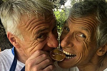 Deschamps celebrates World Cup victory in Saint-Tropez