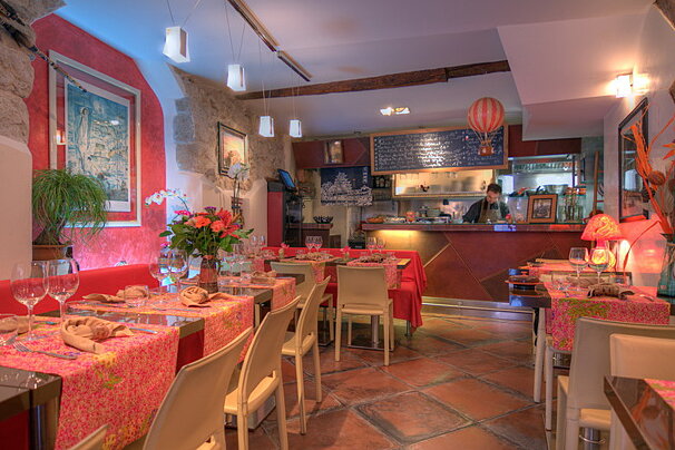La Montgolfiere Henri Geraci, Monaco interior