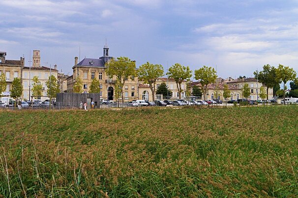 the town hall of pauillac