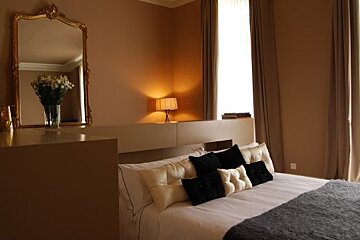 Chateau La Thuiliere, Saint Front de Pradoux double bedroom