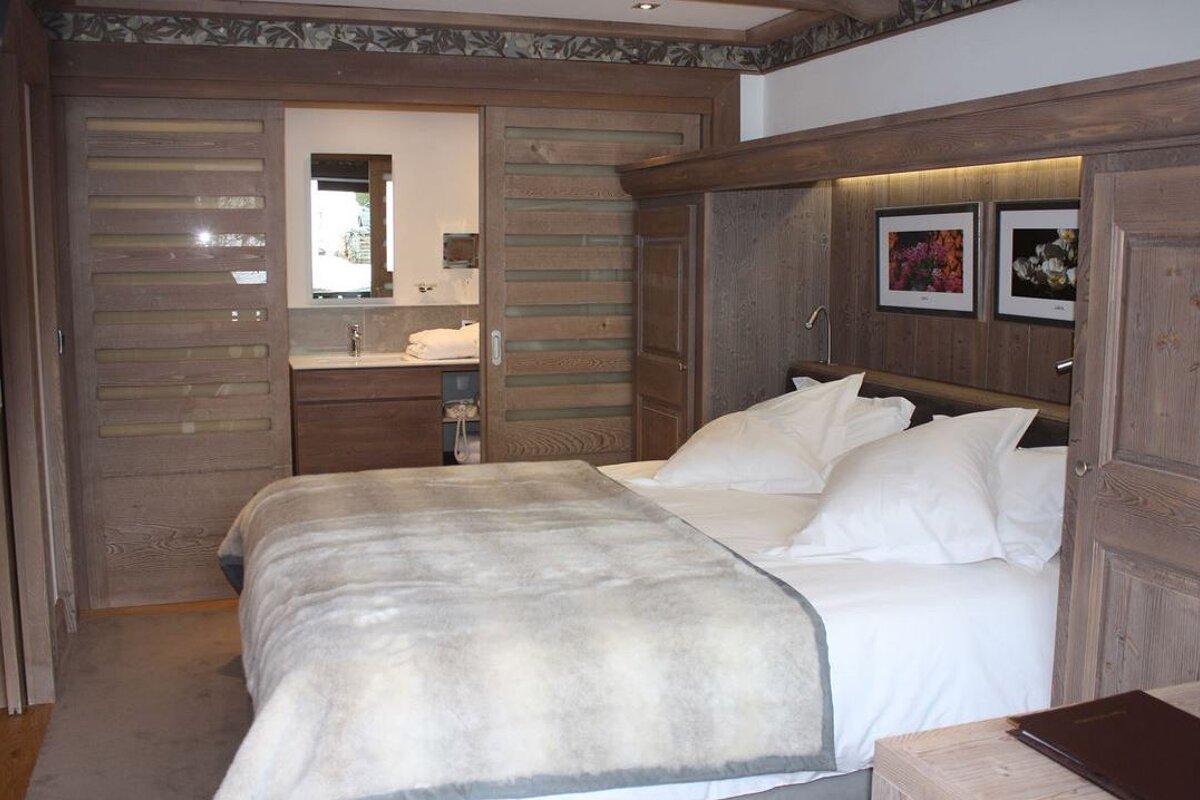 a picture of a hotel suite at Le Petit Dru Hotel, Morzine Centre