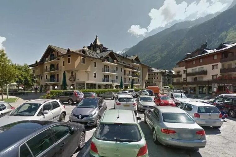 Poilu car park Chamonix