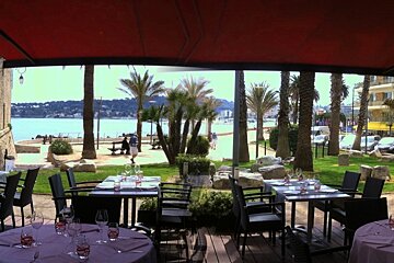 Golden Beef Steakhouse, Antibes garden