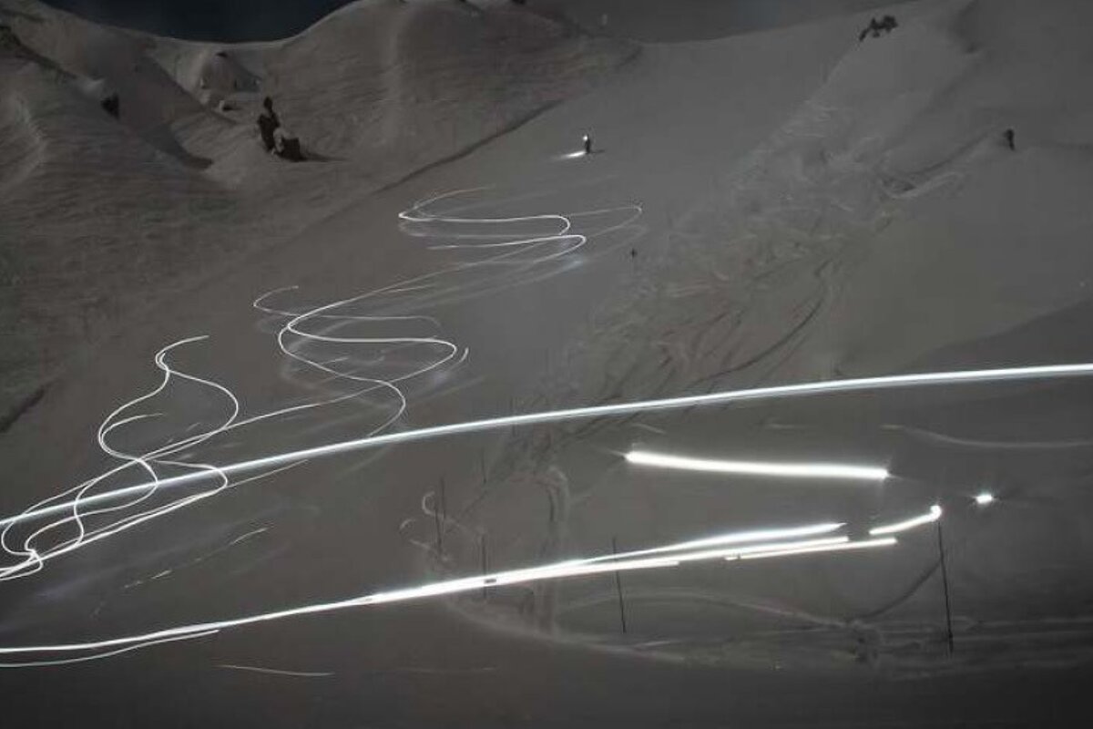 head torches on the piste in La Plagne