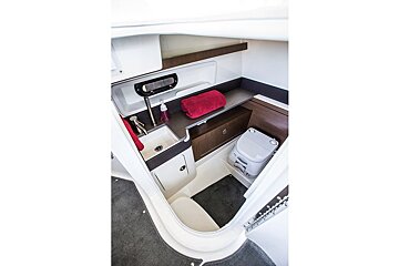 10 Person Motor Yacht, Golfe Juan