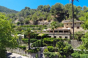 Es Moli Events, Deia exterior