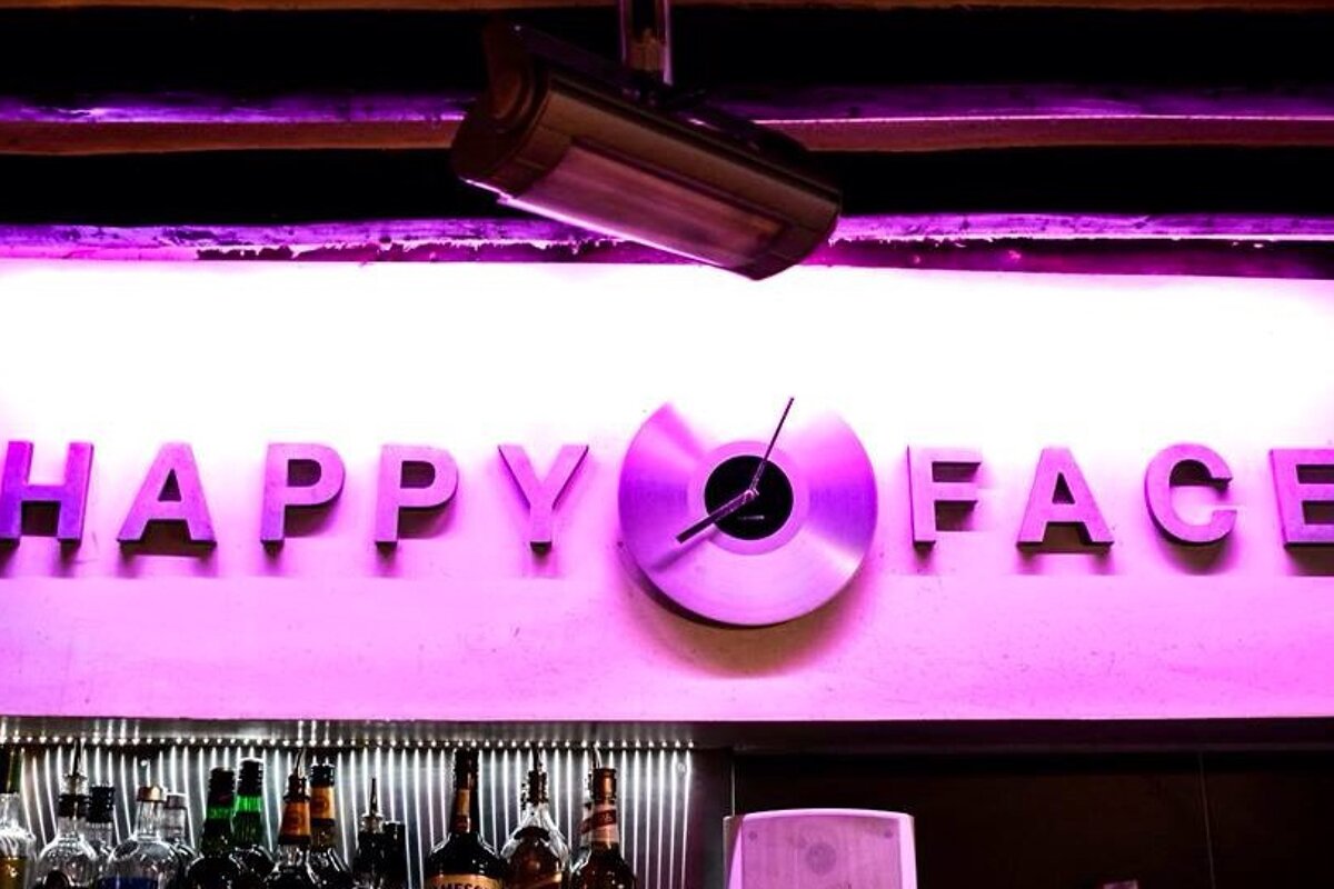 Happy Face Bar, Antibes