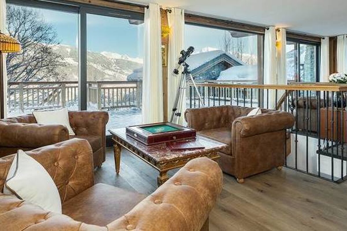 Iona Chalet, Meribel Valley lounge