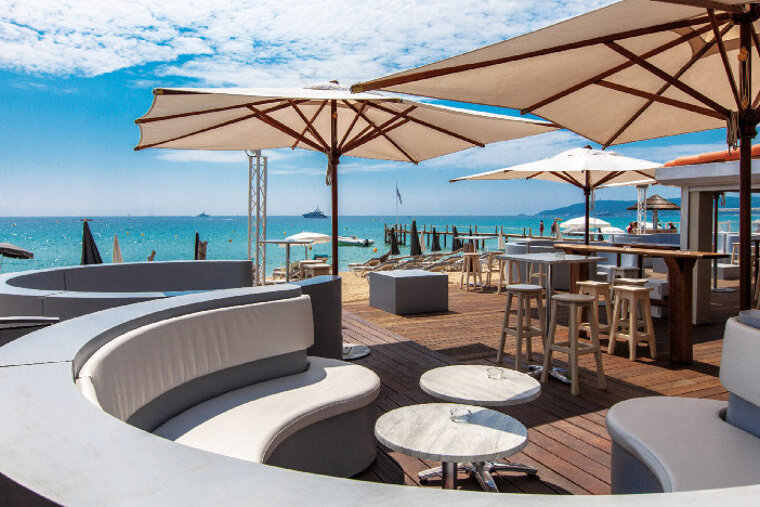 Moorea bar