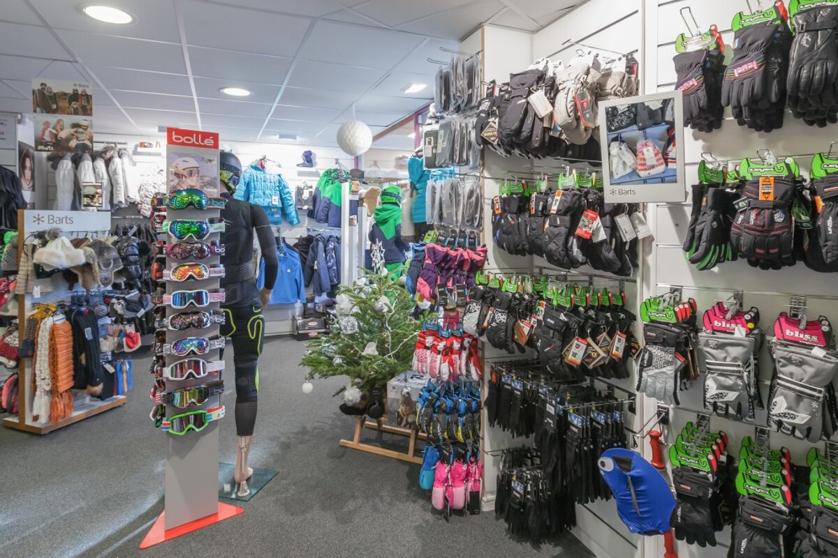 Skimium - Altitude Sports Eclose Ski Hire, Alpe d'Huez shop interior