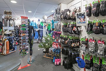 Skimium - Altitude Sports Eclose Ski Hire, Alpe d'Huez shop interior