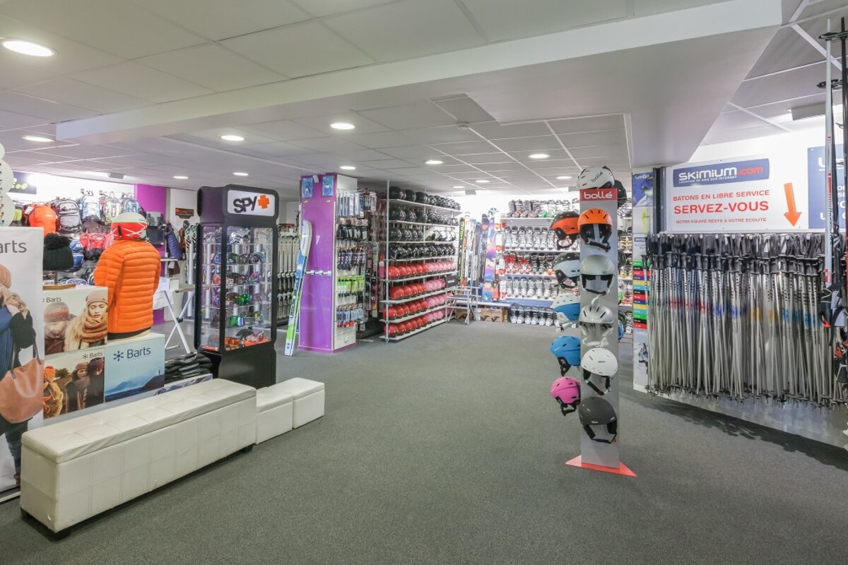Skimium - Altitude Sports Eclose Ski Hire, Alpe d'Huez shop interior