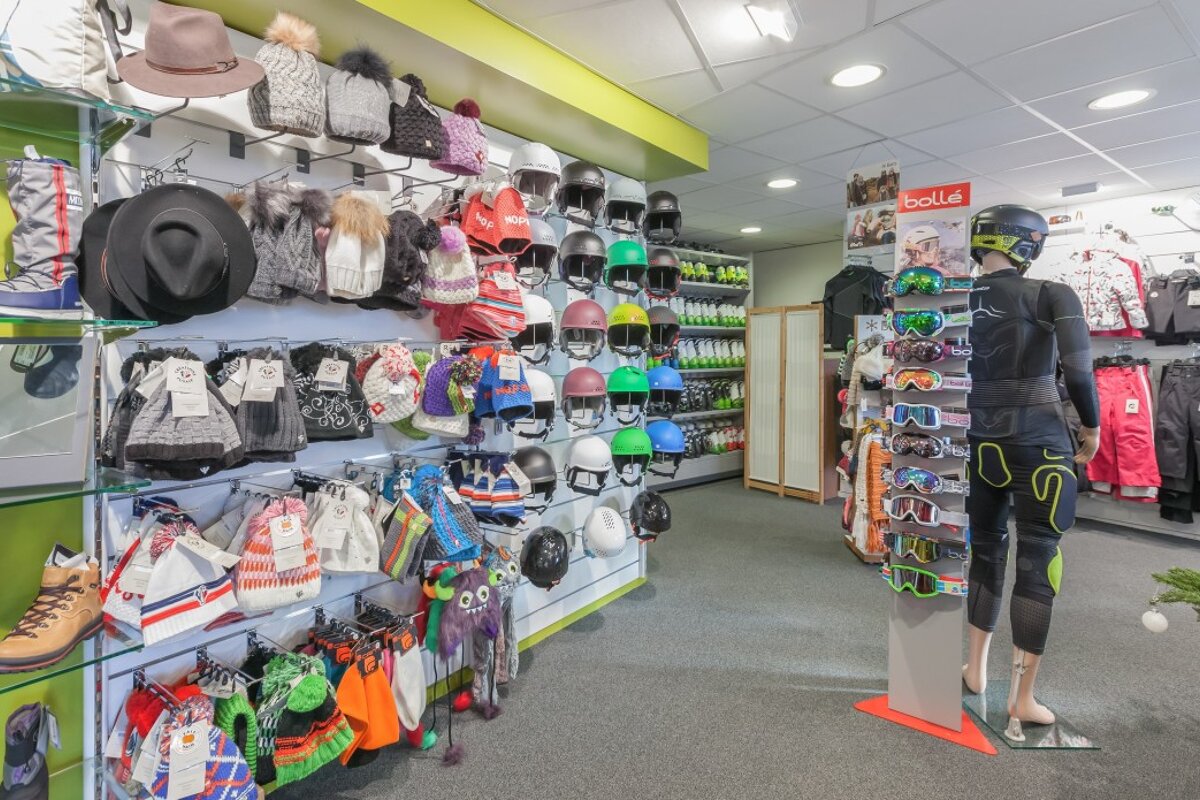 Skimium - Altitude Sports Eclose Ski Hire, Alpe d'Huez shop interior