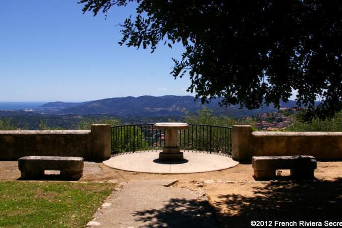 A photo of a viewpoint taken by french riviera secrets.com