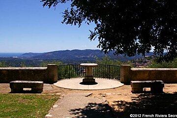 A photo of a viewpoint taken by french riviera secrets.com