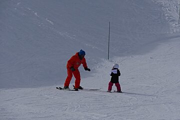 Magic in Motion Children's Ski Lessons, Val Thorens