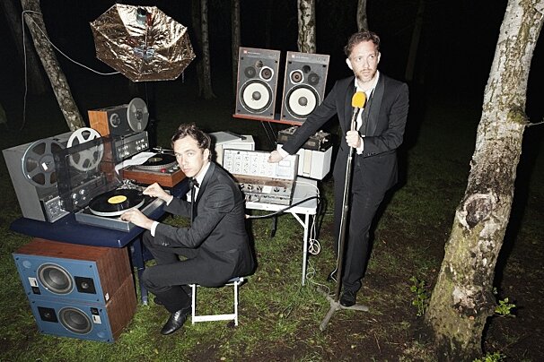 2Many Djs in the woods