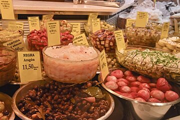 Exploring Mercat de l'Olivar, Palma's best market