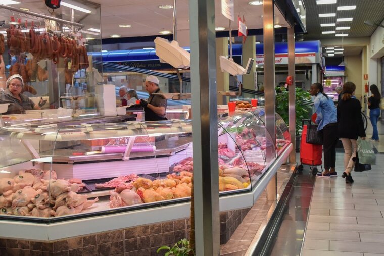 Exploring Mercat de l'Olivar, Palma's best market