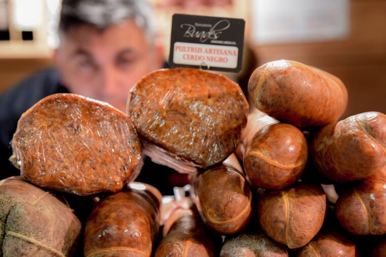 Exploring Mercat de l'Olivar, Palma's best market