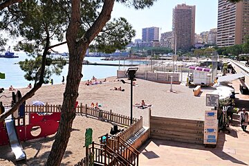 play ground Plage du Larvotto Beach