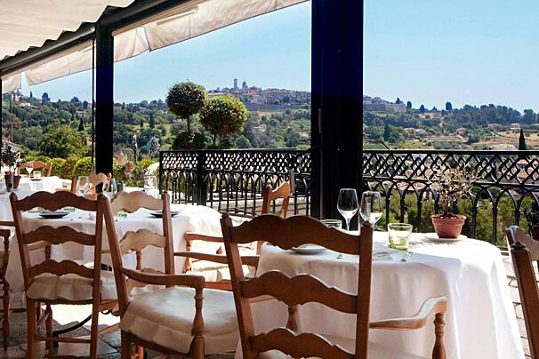 Restaurant Alain Llorca, La Colle sur Loup restaurant terrasse