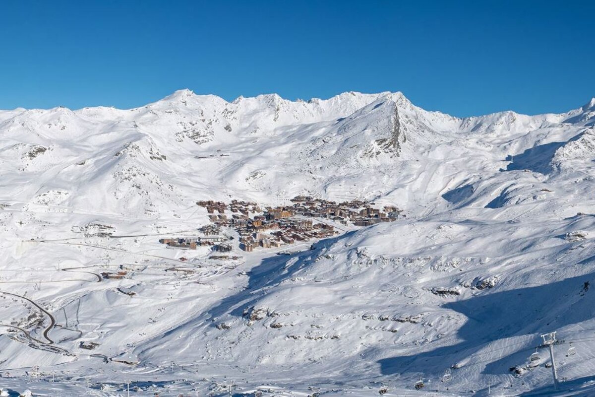 UK show follows Val Thorens emergency teams