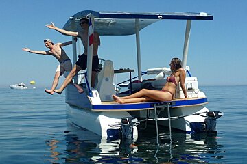 8 Person Motor Boat, Beaulieu-sur-Mer exterior