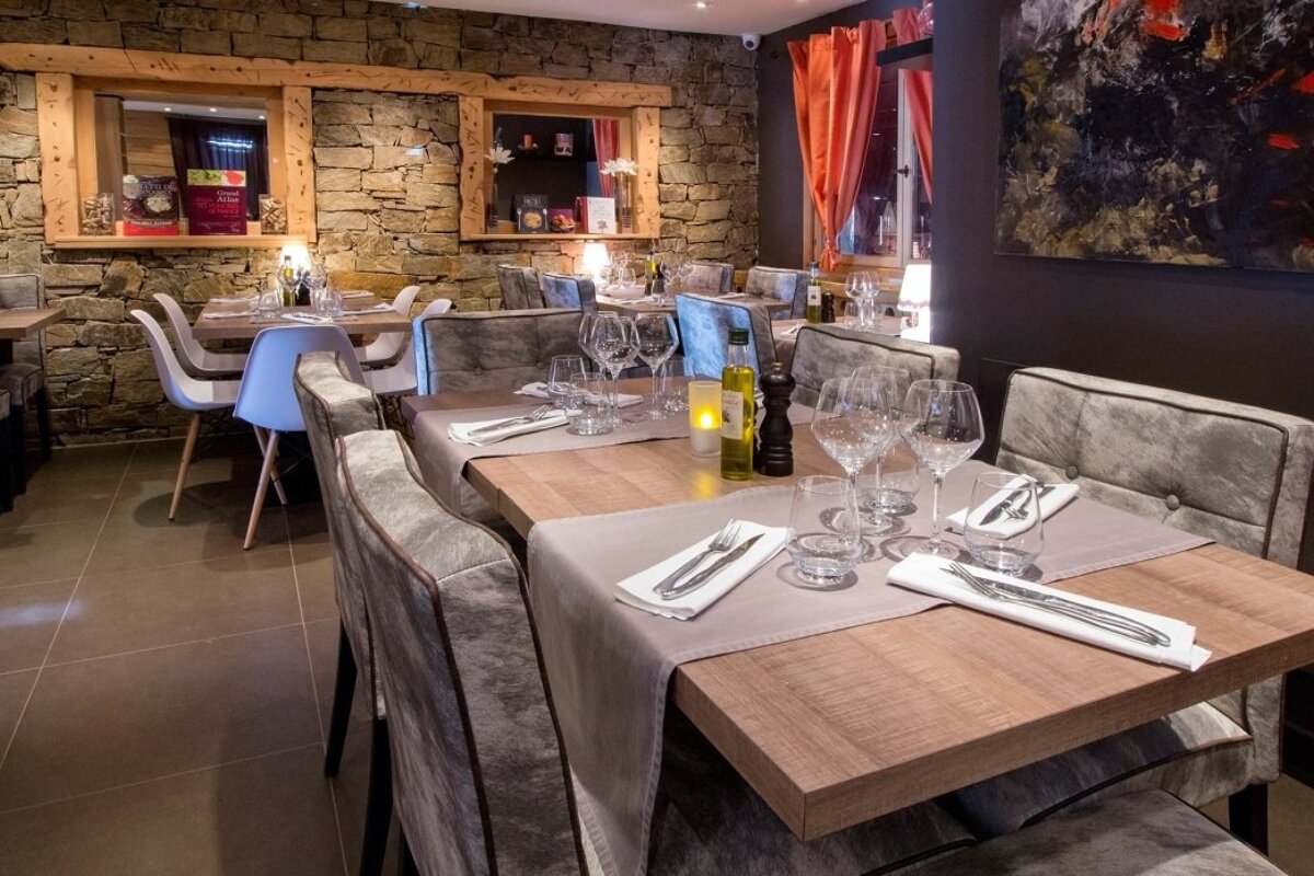 Casa Nostra Restaurant, Les Deux Alpes interior