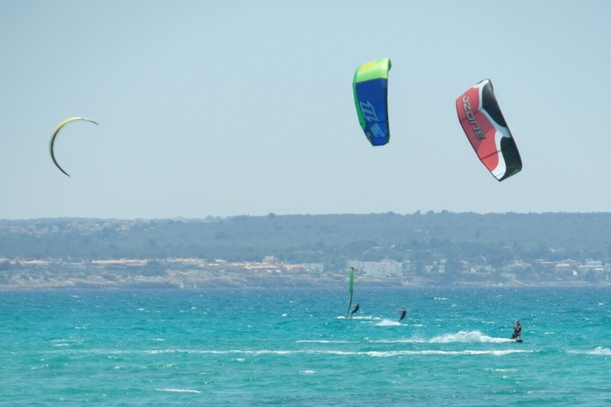 3 kite surfers in Mallorca