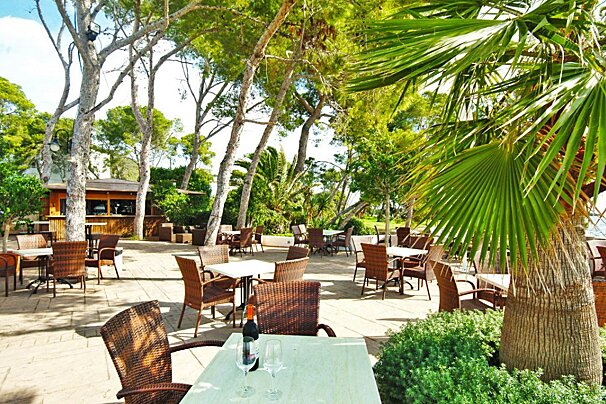 La Terraza Restaurant, Alcanada restaurant terrasse