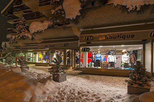 No 1 Sports, Verbier - Centre exterior