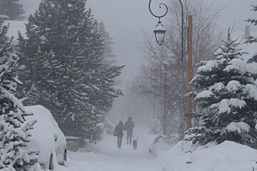snow clouds in val d'isere