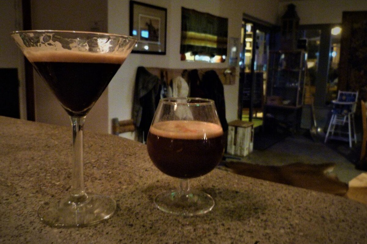 Craft cocktails at Bighorn Bistro in Chamonix