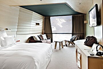 Altapura Hotel, Val Thorens double bedroom