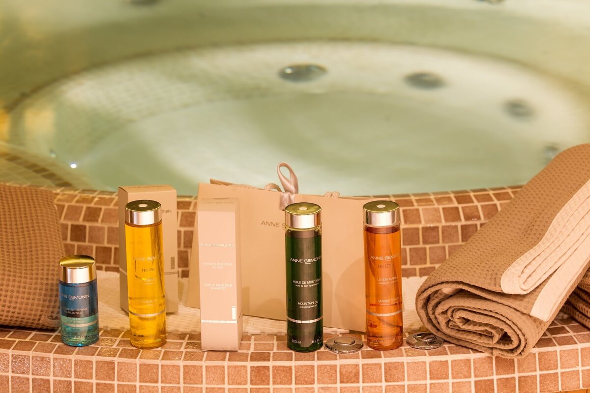 Hotel Alpen Ruitor Spa by Anne Semonin, Meribel Mottaret