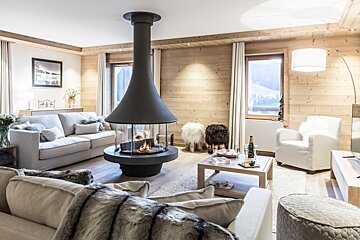 Whistler Lodge B03 & 04 Apartments, Courchevel Moriond 1650 living-room